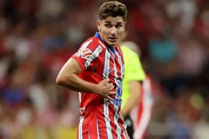 أتلتيكو مدريد يقترب من تدوين صفقة ألفاريز كأغلى لاعب في تاريخ ليفربول