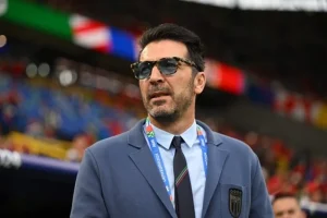 بوفون: "أدعم دوناروما في سعيه للفوز بدوري أبطال أوروبا، فهو يستحق تحقيق حلمه"