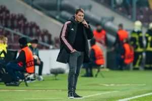 رسميًا: سيرفيت السويسري يُعلن عن إقالة رينيه فايلر من منصب المدير الرياضي.