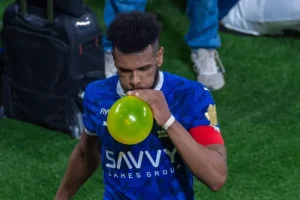 علي البليهي يخطو نحو نهاية مسيرته مع الهلال