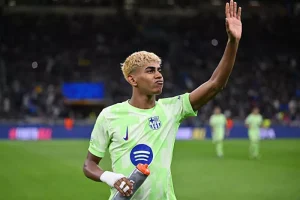 وكيل اللاعب: لامين يامال يعتزم تجديد عقده مع برشلونة
