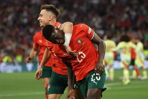اشتداد الإثارة في نهاية المباراة: إسبانيا تتقدم والبرتغال تتعادل في دوري الأمم الأوروبية خلال 5 دقائق!