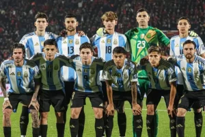 بمشاركة ميسي وموهبة ماستانتونو، الأرجنتين تحقق انتصاراً مهماً على تشيلي في تصفيات كأس العالم