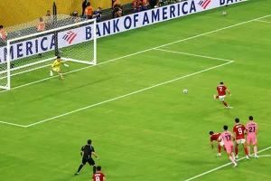 تكرار تجربة تريزيجيه: دروس مفقودة في الأهلي بعد مرور 11 عامًا (فيديو)