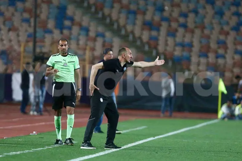 الأحداث المثيرة: ثلاثة بطاقات حمراء في دقيقتين بمباراة بيراميدز والإسماعيلي