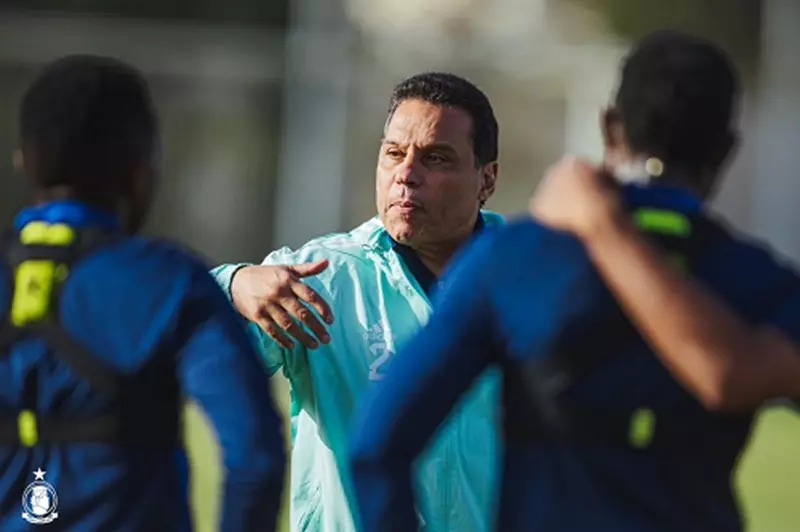 البدري: التحديات لم تمنع نجاحنا بالدوري الليبي وتجديد عقدي قيد التفكير