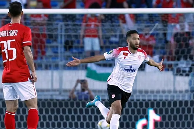 المترجي يوقع عقد انضمامه للوداد لمدة موسمين