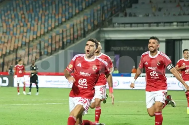 تحليل شامل لأحداث مباراة الأهلي وفاركو: لقطات لم تُذع وتأثيرها على الموسم