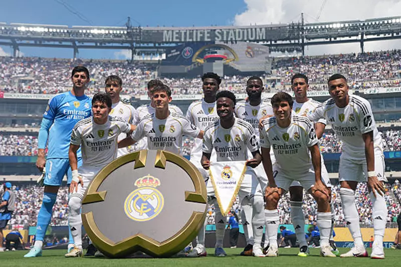 عودة اللاعبين الغائبين: تحليل غياب 5 نجوم في قائمة ريال مدريد ضد تيرول